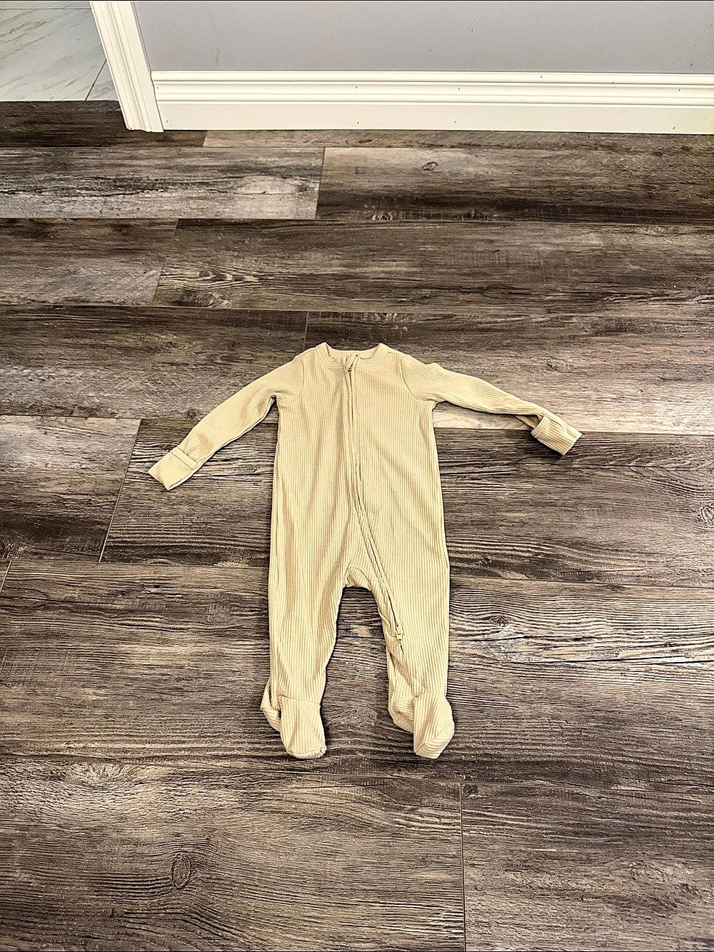 Old Navy Ribbed 2-Way-Zip Sleep & Play Footed One-Piece Footie Beige Baby 0-3M